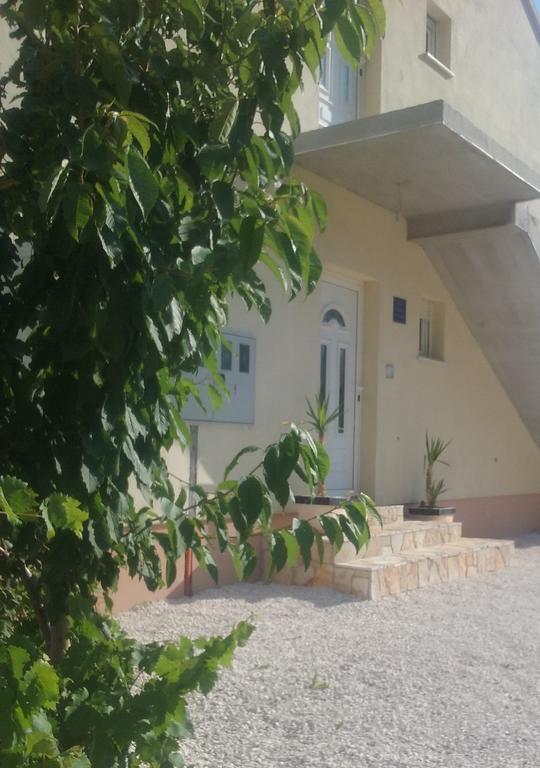 Apartment Andric Kaštela エクステリア 写真